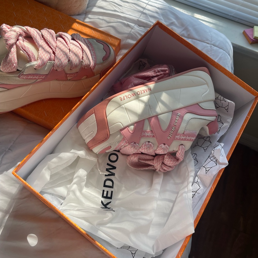 NAKED WOLFE SLIIDER- BABY PINK